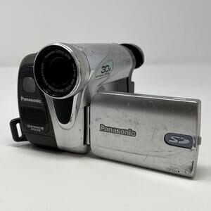 Panasonic PV-GS35 Camcorder *READ*